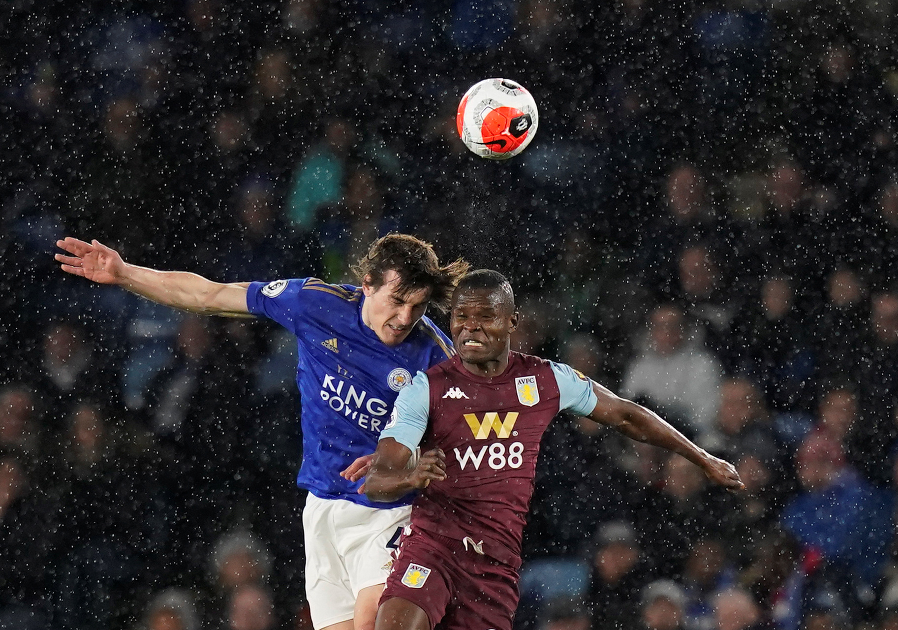 转会市场的 转会市场的