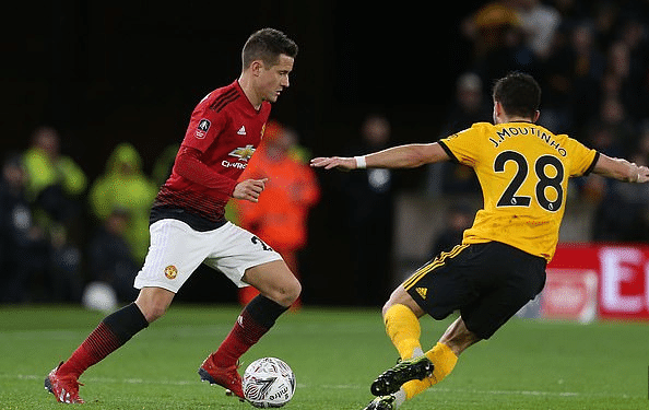 非洲杯半场：杜比贴地斩破门，津巴布韦暂1-0埃及（半场战报：杜比低射破门，津巴布韦暂以1-0领先埃及）